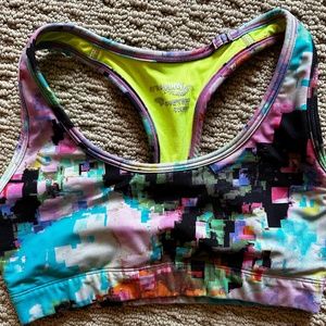 Saucony sports bra